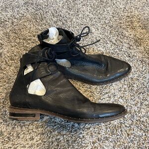 Freda Salvador Boots - Size 7.5